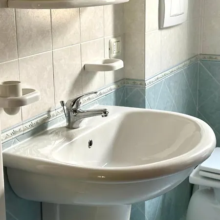 M218 - Marcelli, Trilocale Con Terrazzo A 50mt Dal Mare